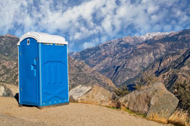 Best Porta potty delivery and setup  in Lamont, MI